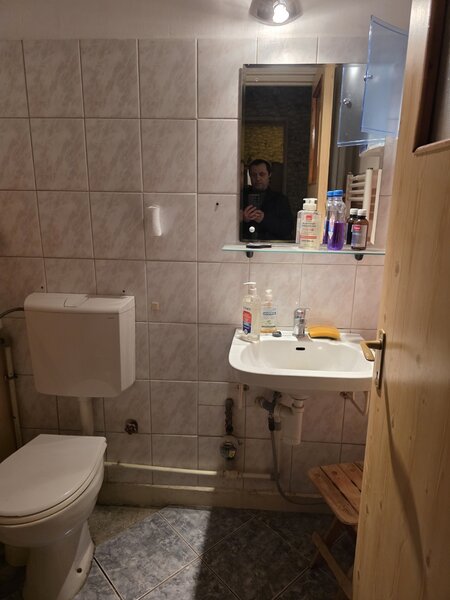 Titan, chiar la intrare in Parcul IOR, pe Lunca Bradului, la Scoala 195